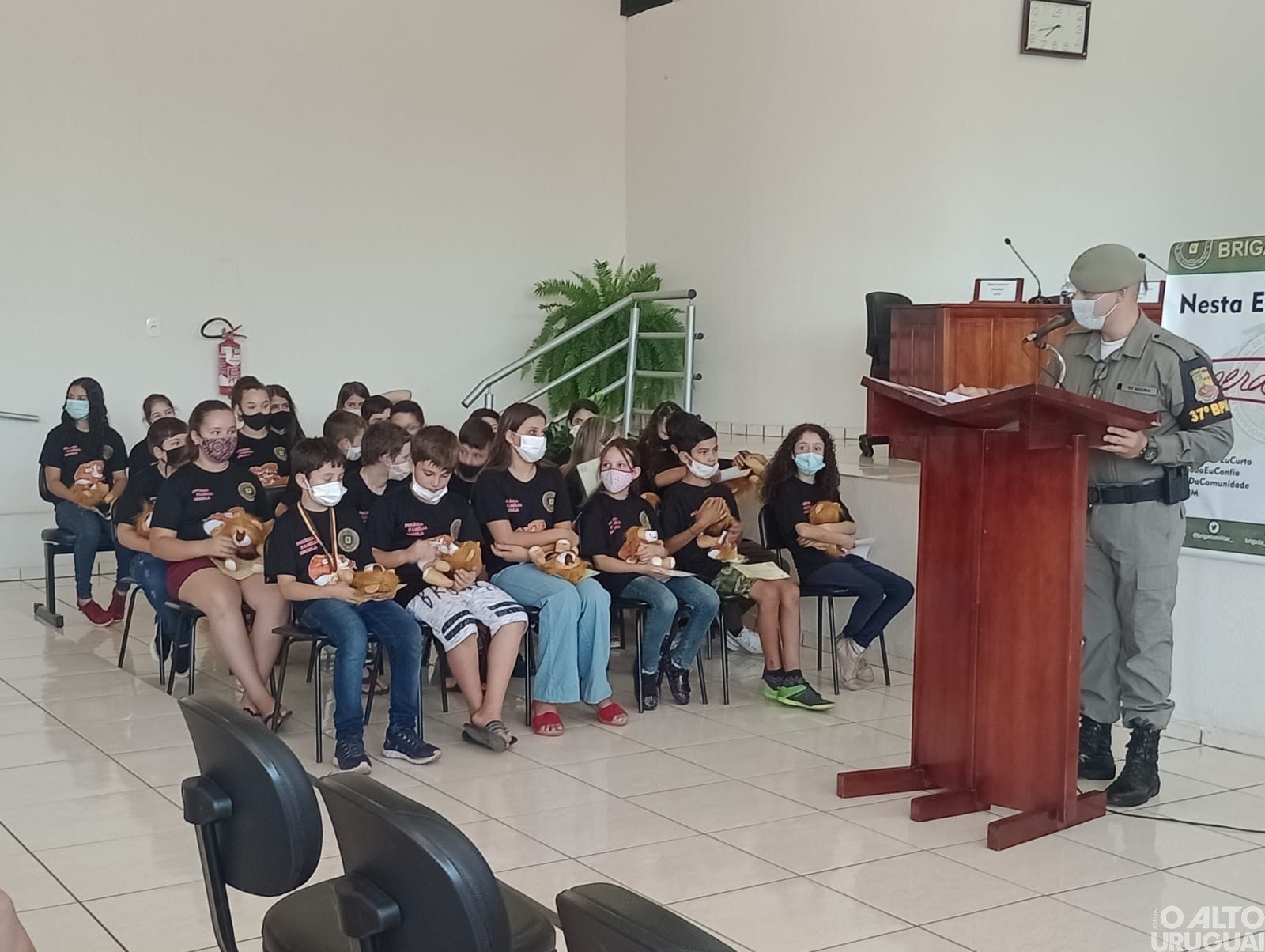 Alunos da rede municipal de Cristal do Sul se formam no Proerd
