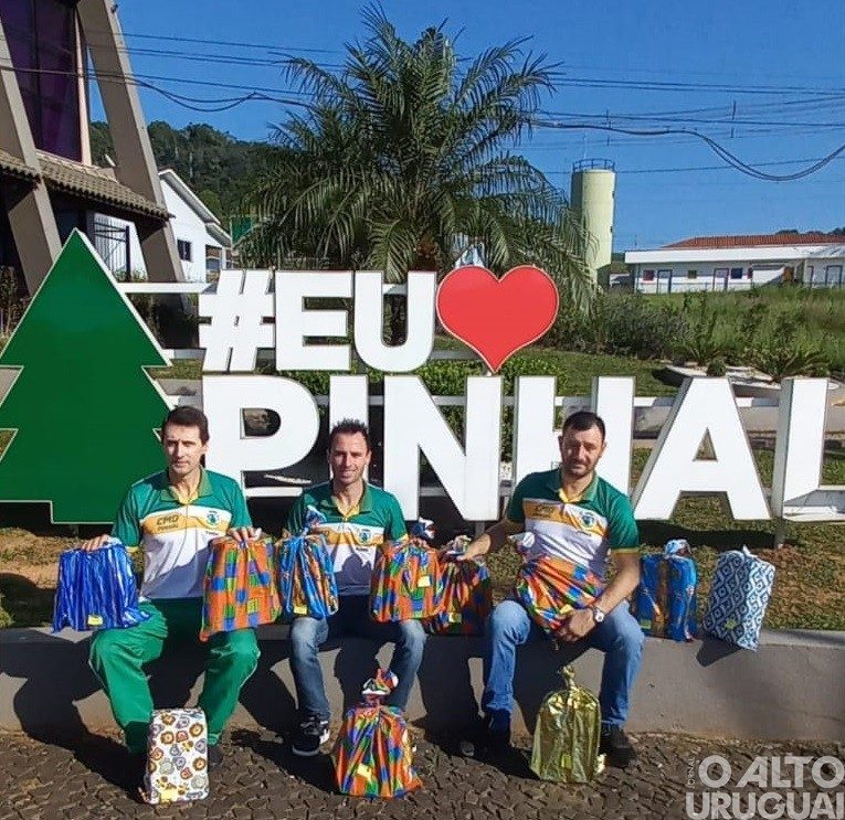 CMD Pinhal realiza ação social
