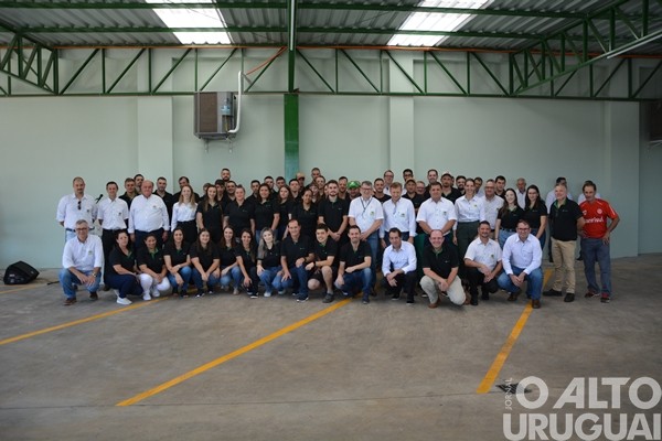 Cotrifred reinaugura supermercado em Iraí