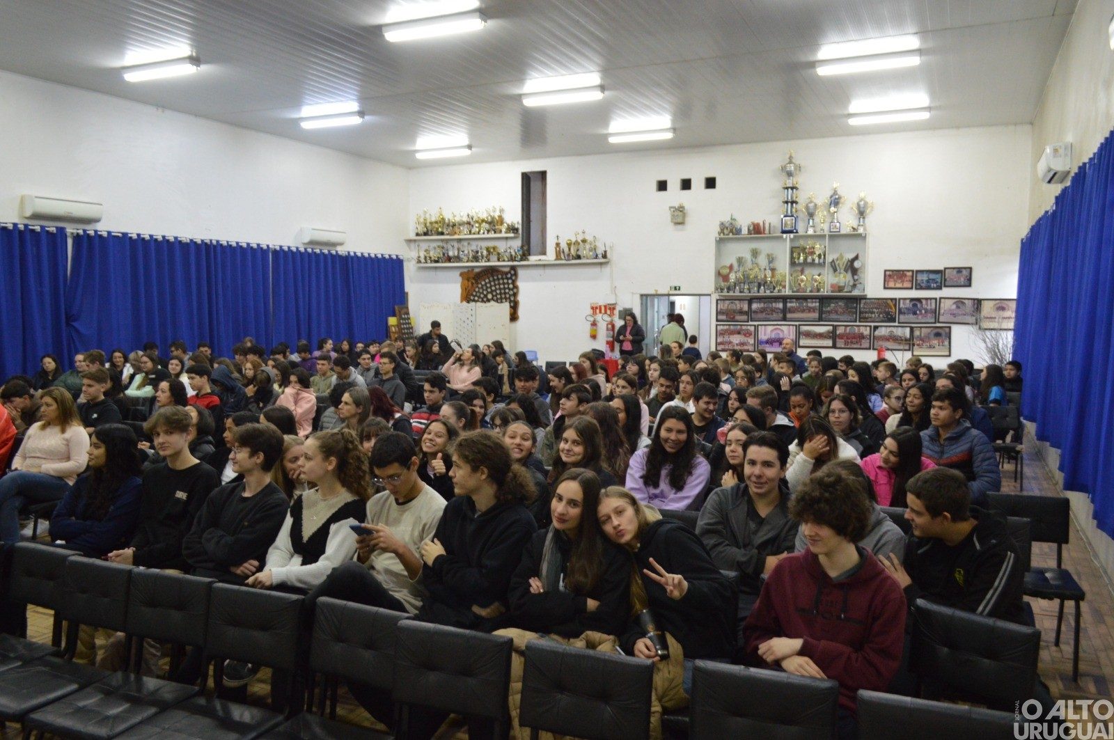 Escola Cardeal Roncalli inicia Ciclo de Estudos das Trilhas do novo Ensino Médio em FW
