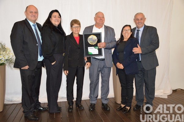 Câmara de Vereadores de Seberi homenageia pioneiros