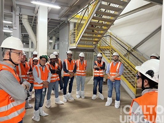 JBS apresenta a estrutura da fábrica de ração em Seberi