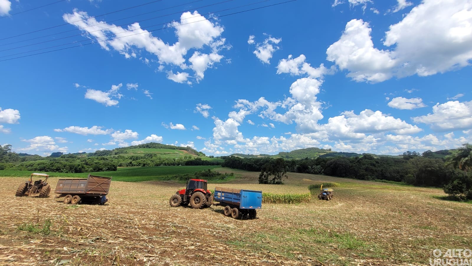 Novo Tiradentes amplia apoio na produção de silagem