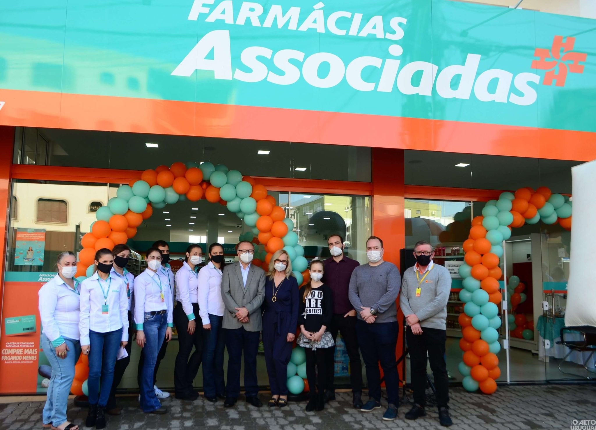 Farmácias Associadas Cruz Azul inaugura filial em Palmitinho