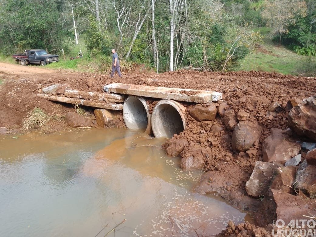 Secretaria de Obras de Seberi realiza serviços no interior