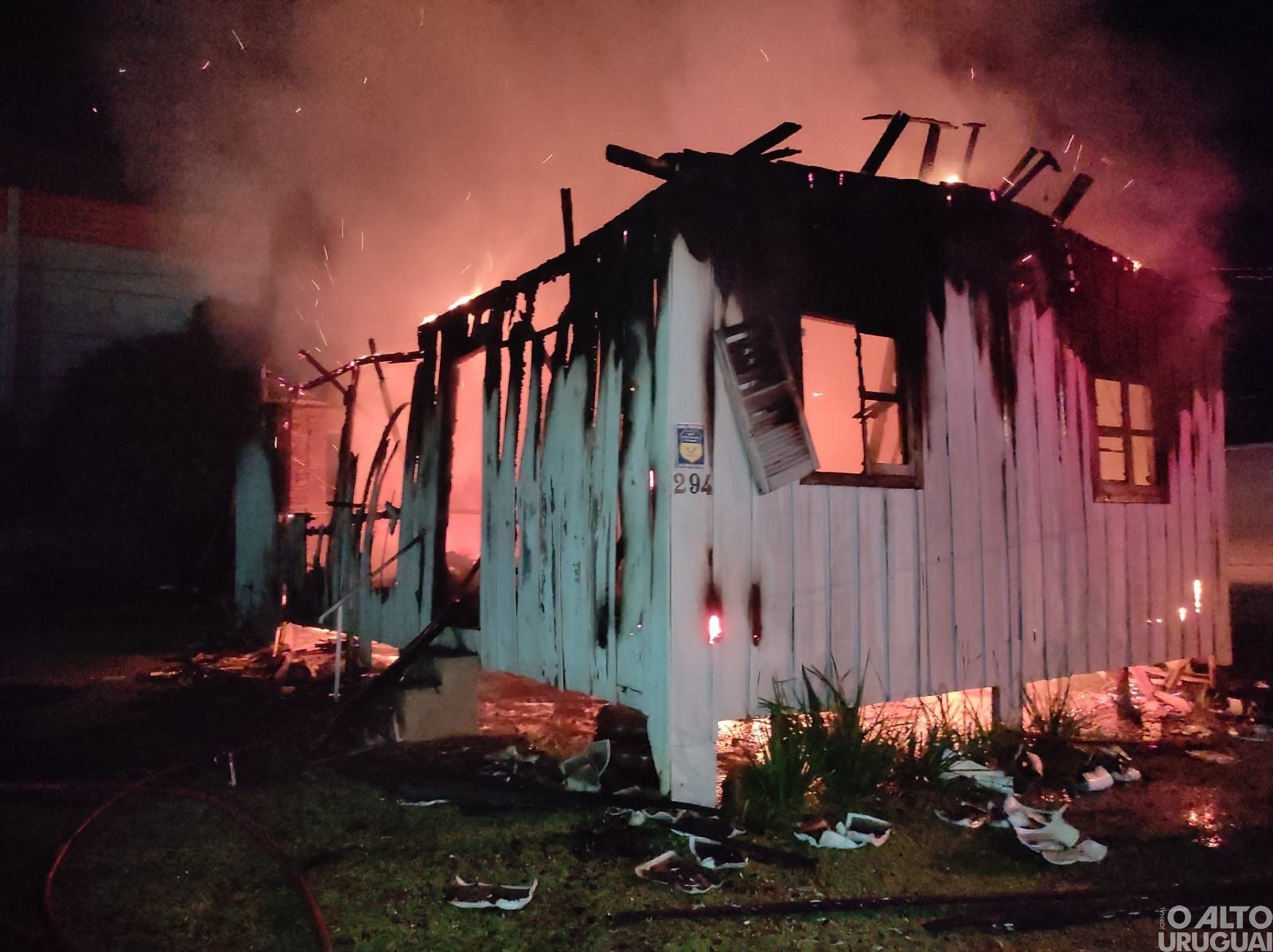 Incêndio atinge residência no Bairro Fátima em Frederico Westphalen