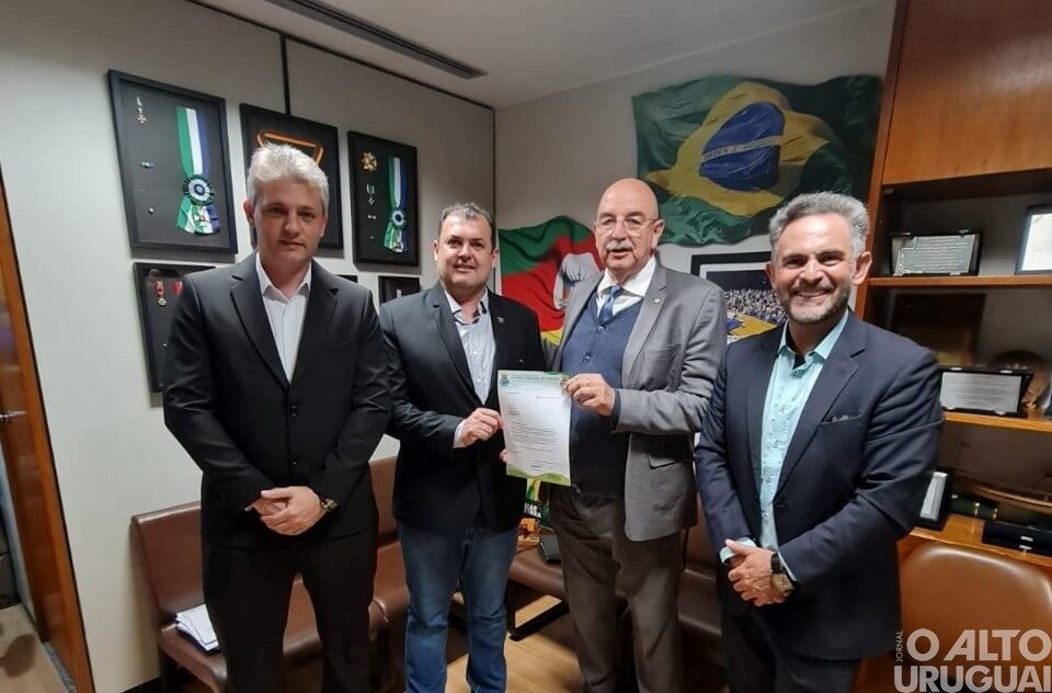 Prefeito de Planalto cumpre agenda em Brasília