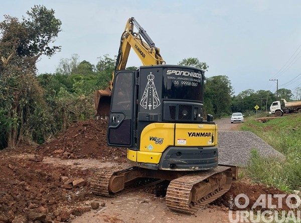 Interrompido fluxo no trânsito na avenida Santo Caeran em FW
