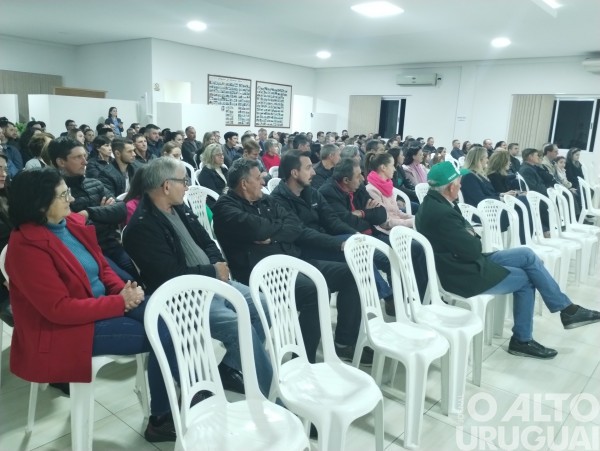 Diretoria do STR-FW toma posse em cerimônia na sede da entidade