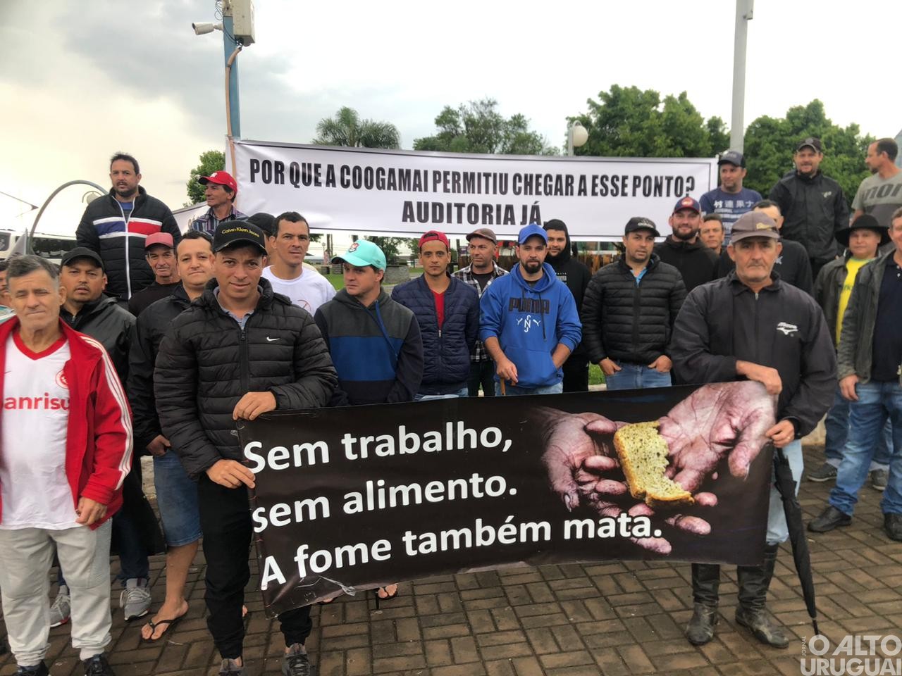 Garimpeiros realizam manifestação e cobram vistoria do Exército