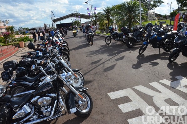 1º Ametista Moto Festival agitou Ametista do Sul no último final de semana