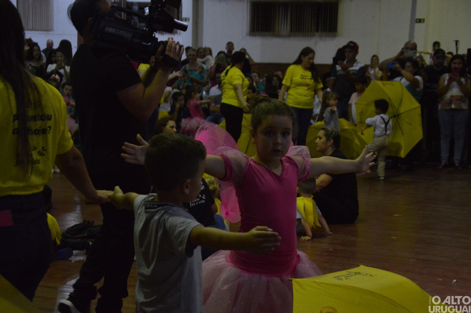 Alunos e comunidade de Erval Seco participam do Festival Estudantil