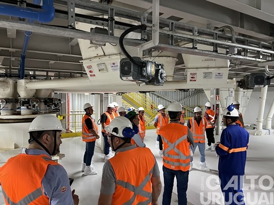 JBS apresenta a estrutura da fábrica de ração em Seberi