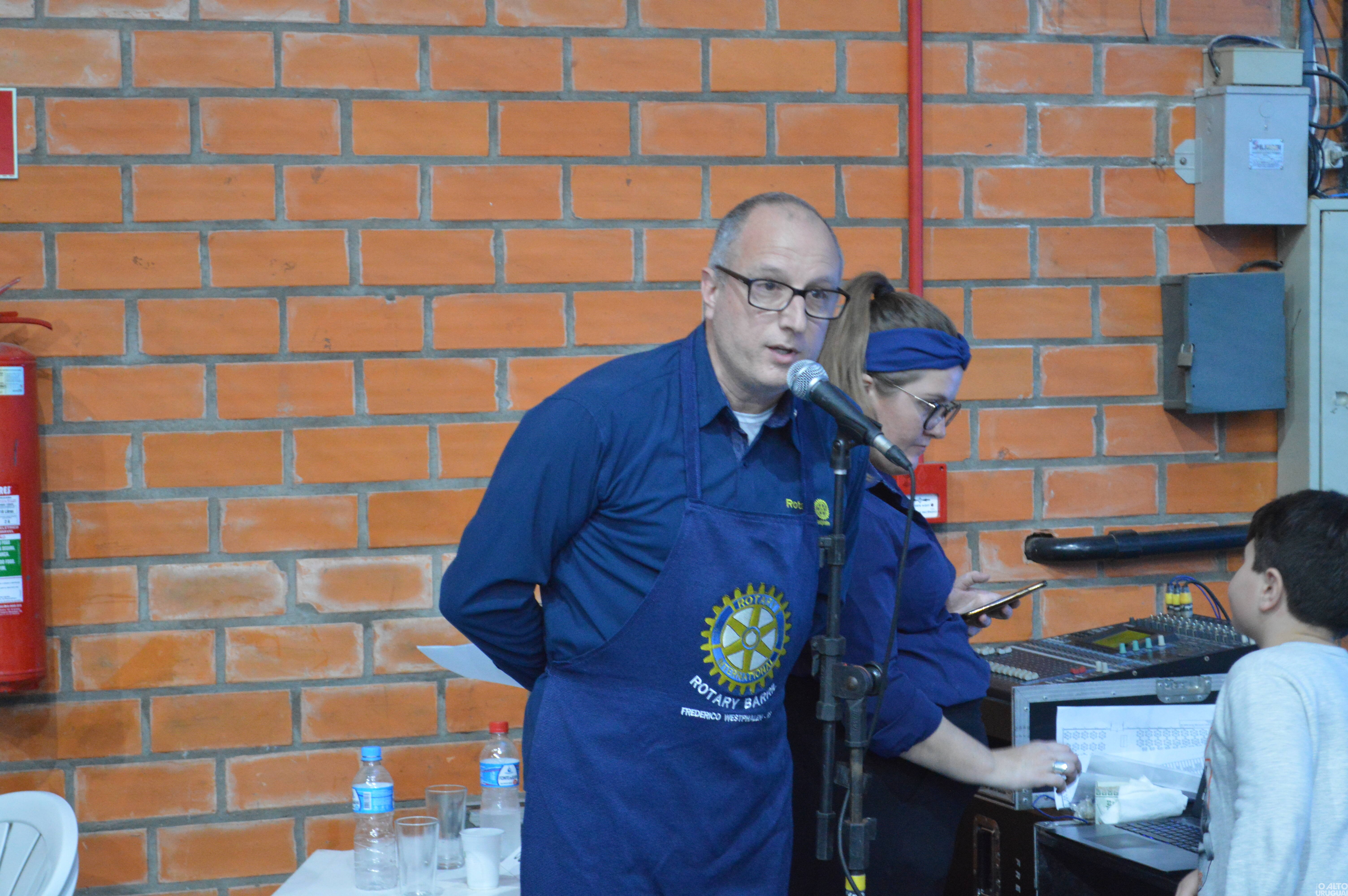 Mais de 300 pessoas participam do 17º Café Colonial do Rotary Barril