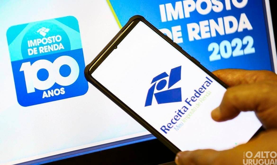 Contribuintes começam a receber declaração pré-preenchida do IR
