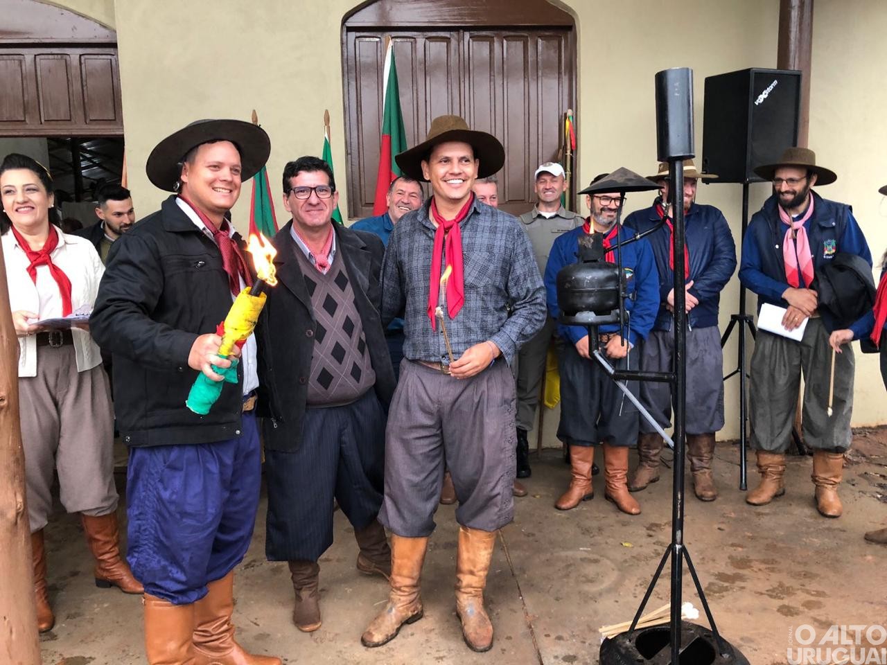 Distribuição da Chama Crioula foi realizada neste sábado