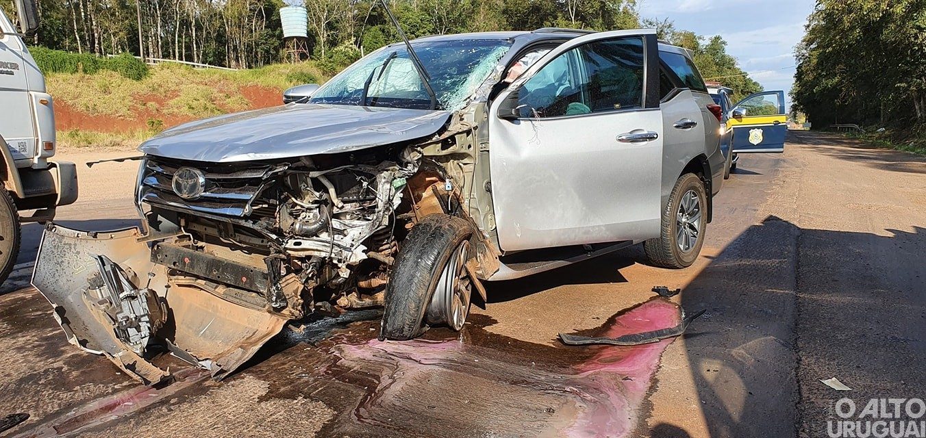 Acidente deixa motorista ferida na BR-386