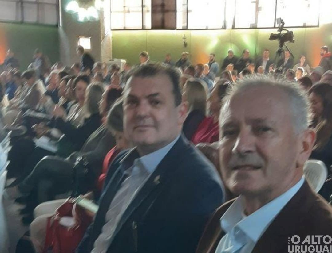 Prefeitos da região participam da Assembleia da Famurs