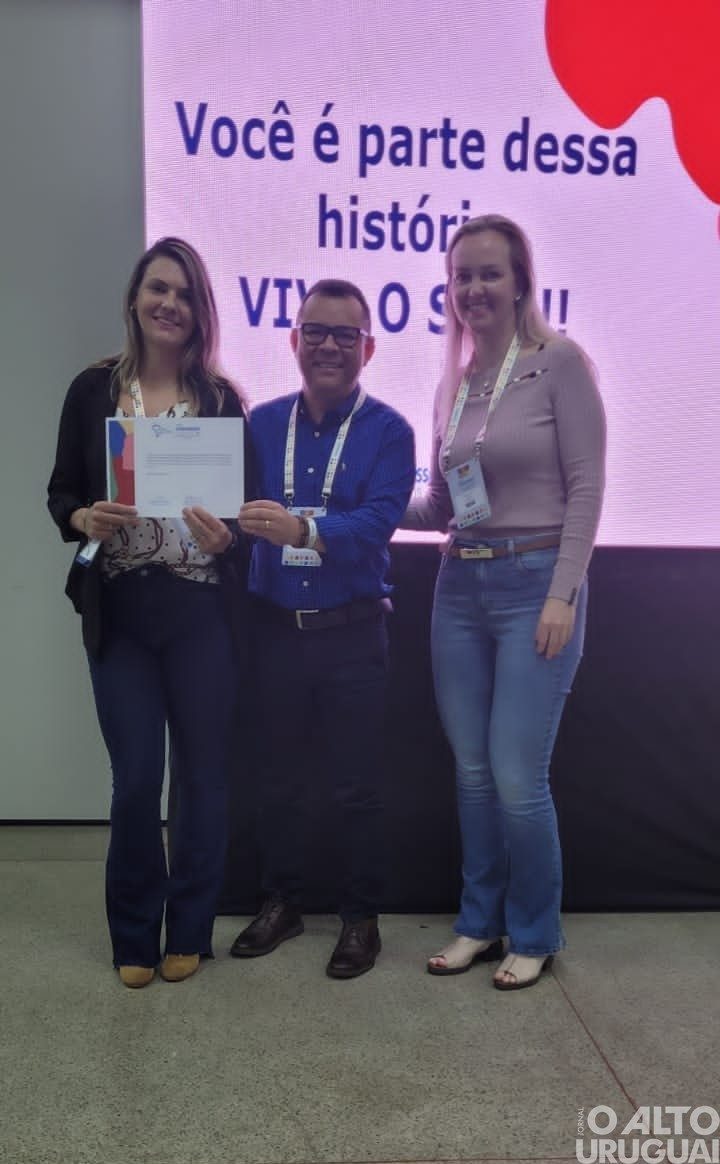 Equipe da ESF 4 de Alpestre apresenta projeto em Goiânia
