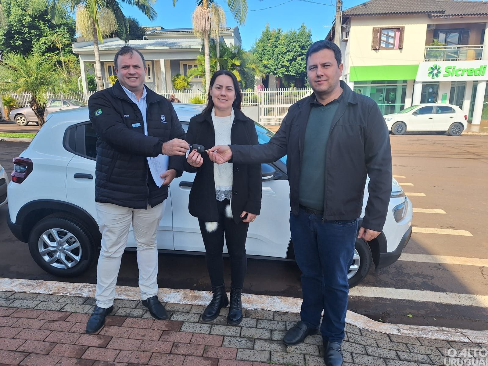 Cristal do Sul incorpora novo veículo à frota da educação