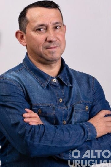 Valdir Correa Bueno assume presidência da Câmara em Cerro Grande