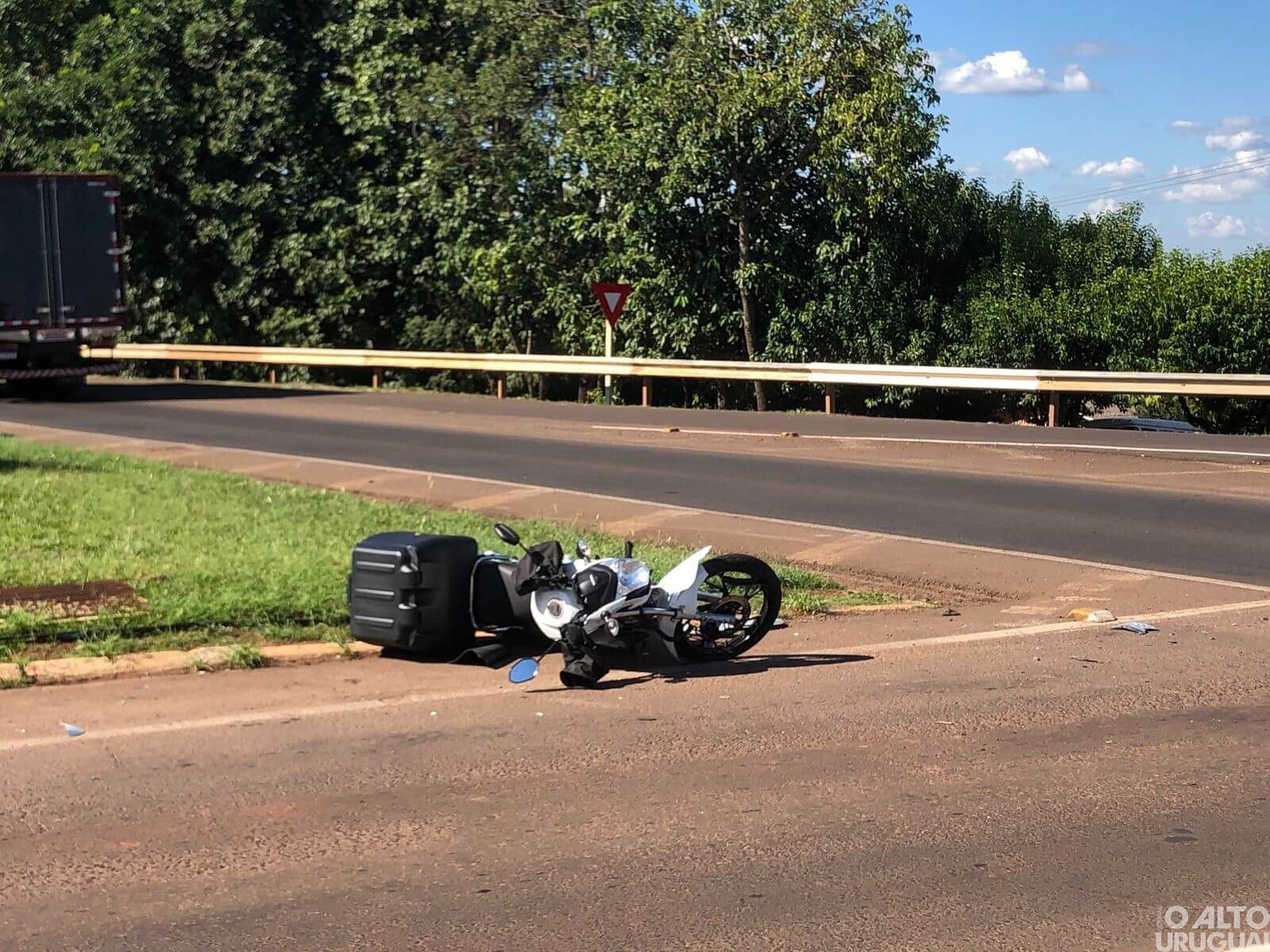 Colisão deixa motociclista ferido em FW