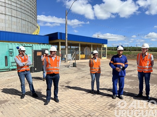 JBS apresenta a estrutura da fábrica de ração em Seberi