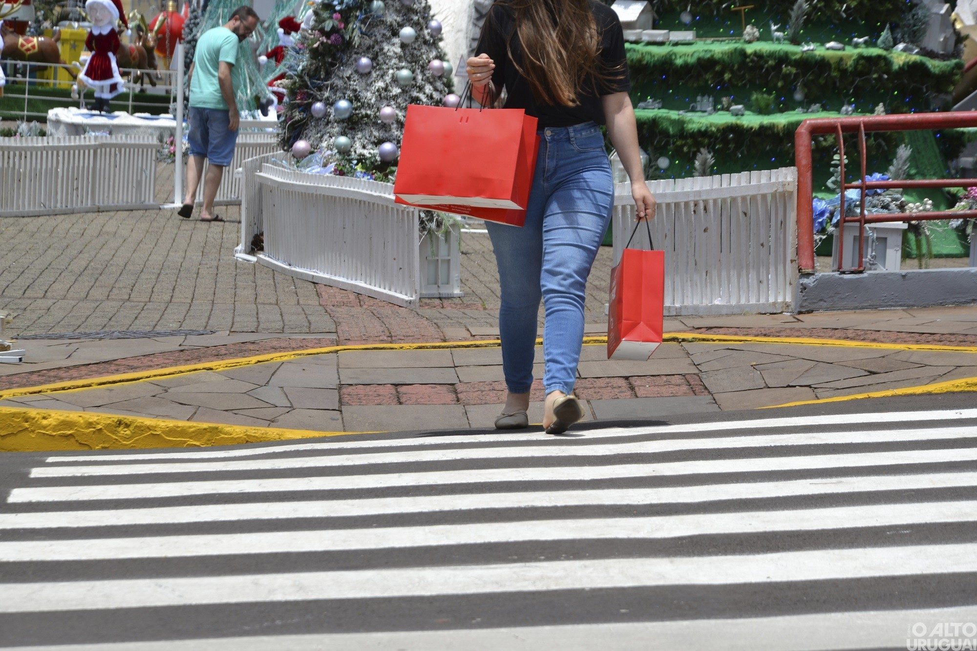 Valores do 13º salário devem injetar mais de R$ 27 milhões na economia de FW