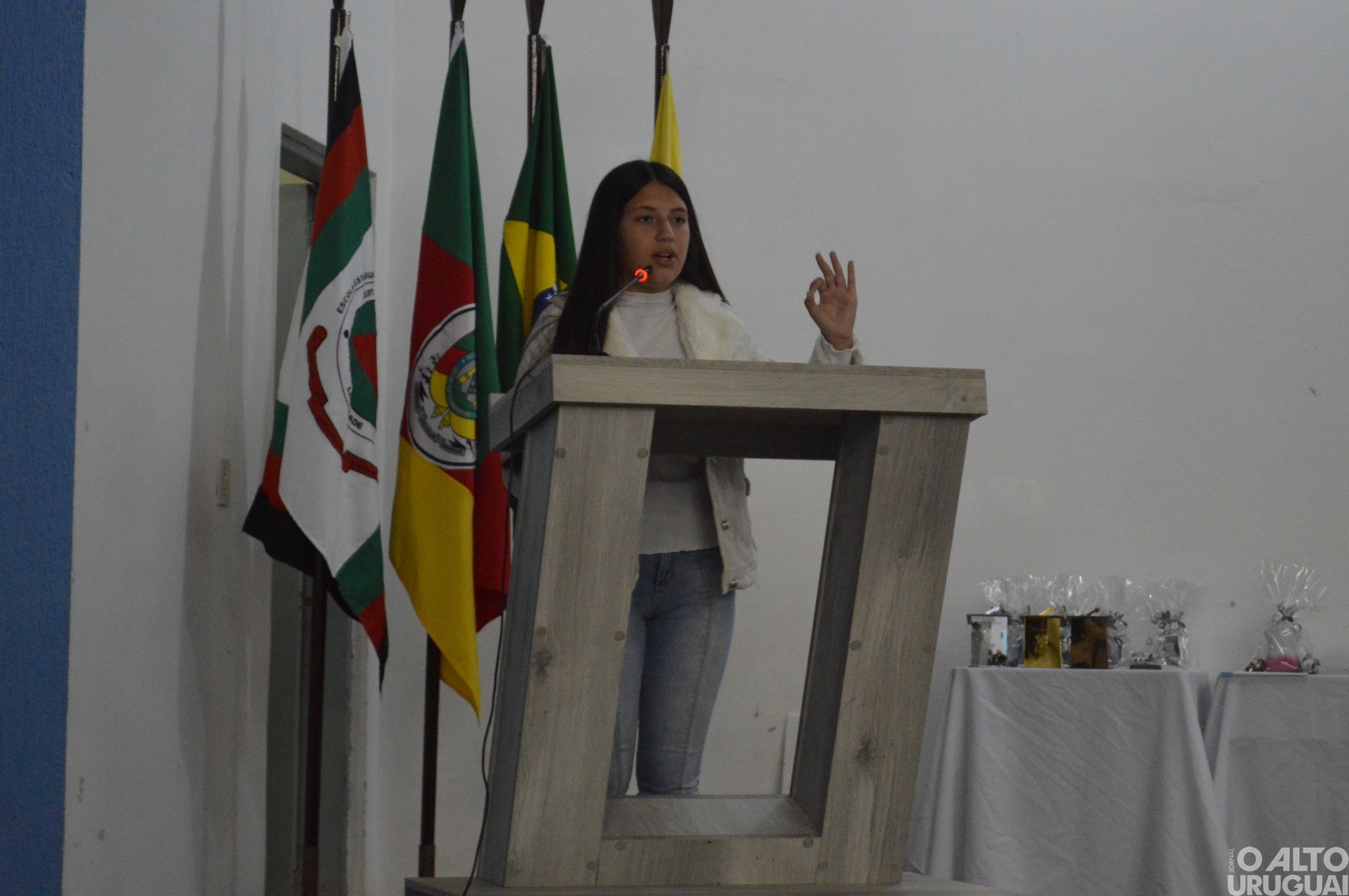 Estudantes de Rodeio Bonito participam da final do Concurso de Oratória nas Escolas