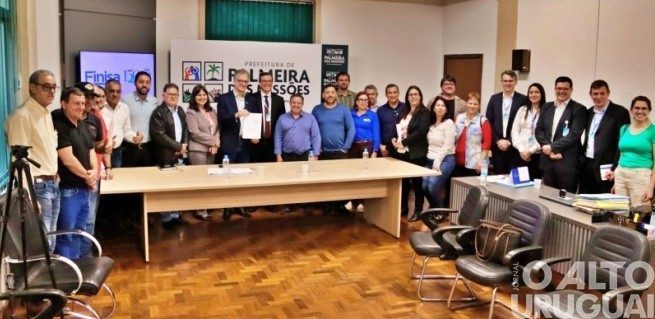 Prefeitura de Palmeira das Missões assina contrato de R$ 30 milhões do Finisa
