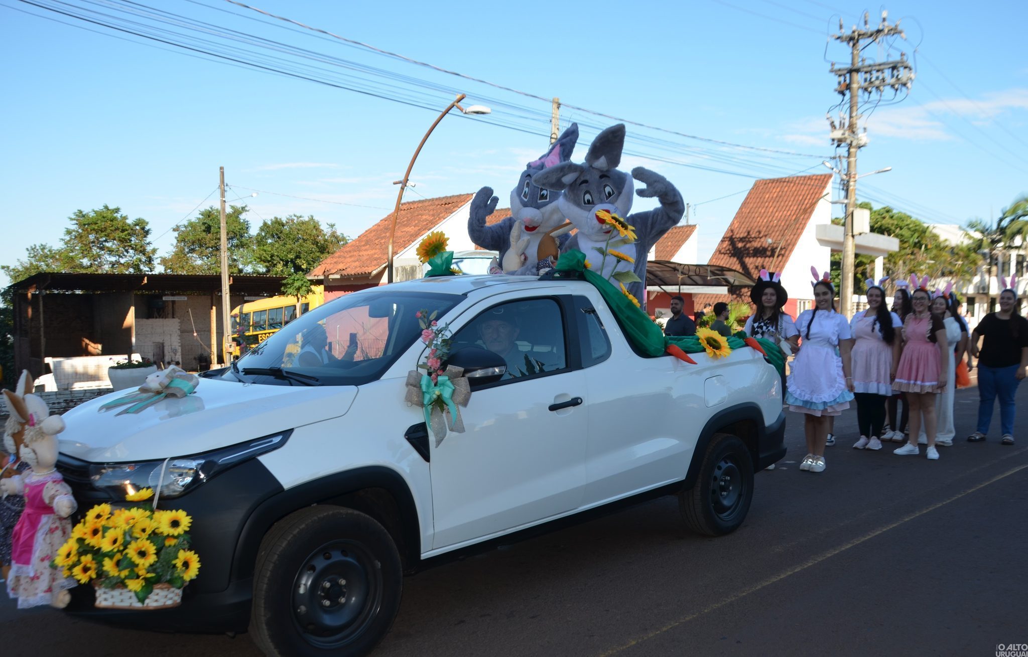 Cortejo de Páscoa anima o sábado em Palmitinho