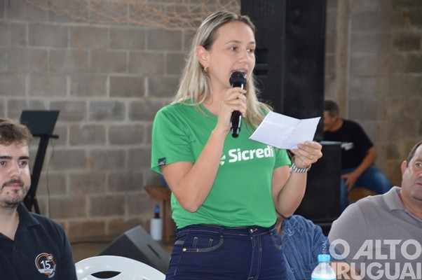 Centenas de mulheres participam de encontro em Jaboticaba