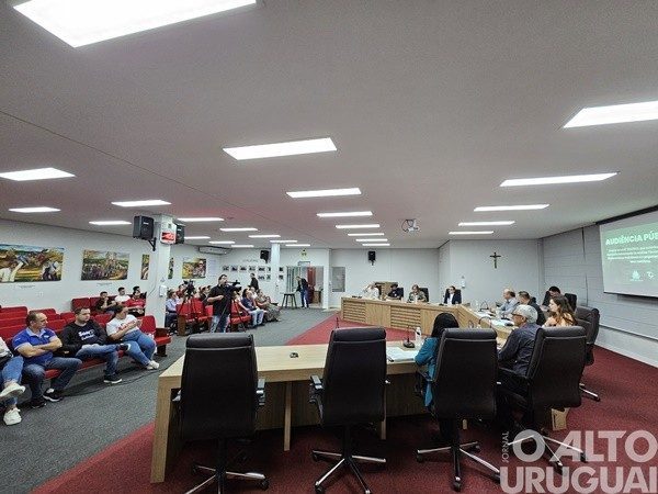 Executivo retira projeto de tramitação na Câmara de Vereadores de FW