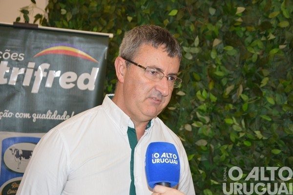 Cotrifred reúne mais de 300 produtores em FW para debater sobre bovinocultura de leite