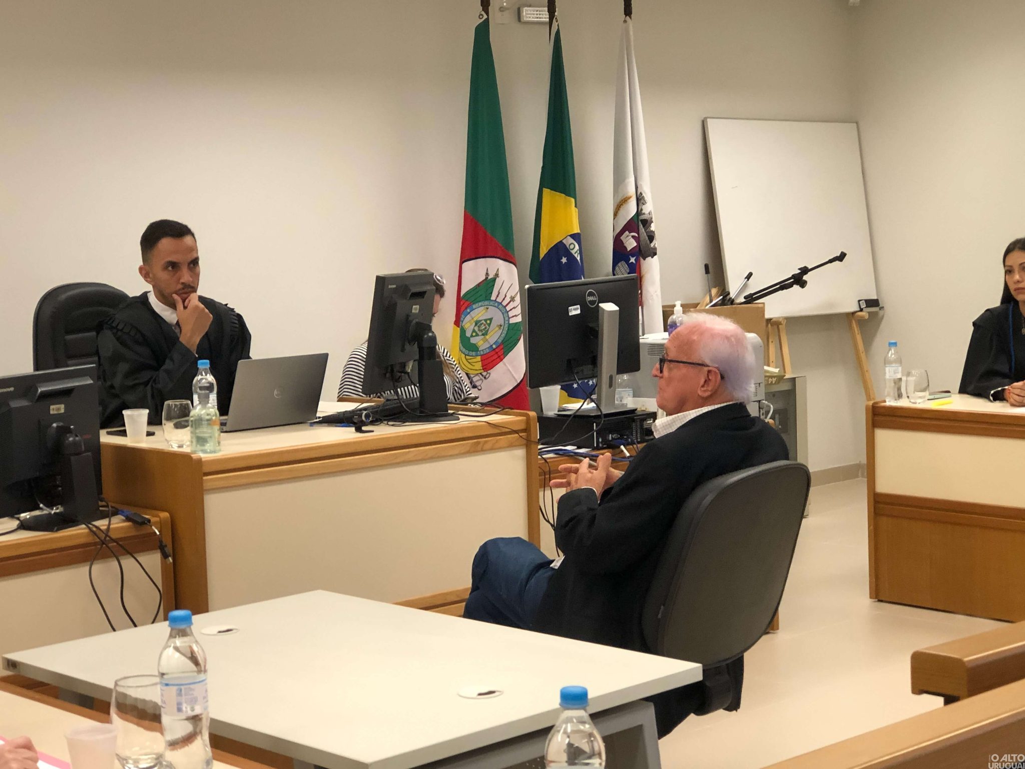 Inicia júri da acusada de tentar matar o prefeito de Palmitinho
