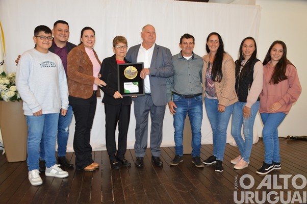 Câmara de Vereadores de Seberi homenageia pioneiros
