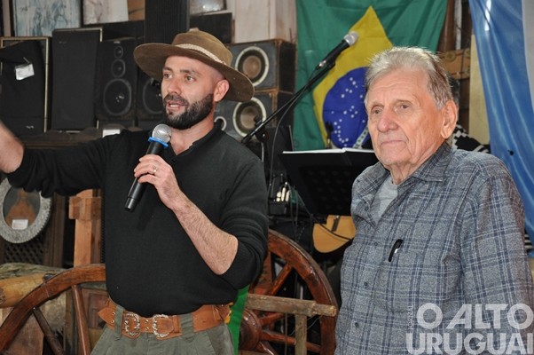 Grupo de argentinos participa de integração em FW