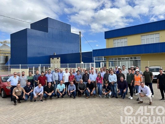 JBS apresenta a estrutura da fábrica de ração em Seberi
