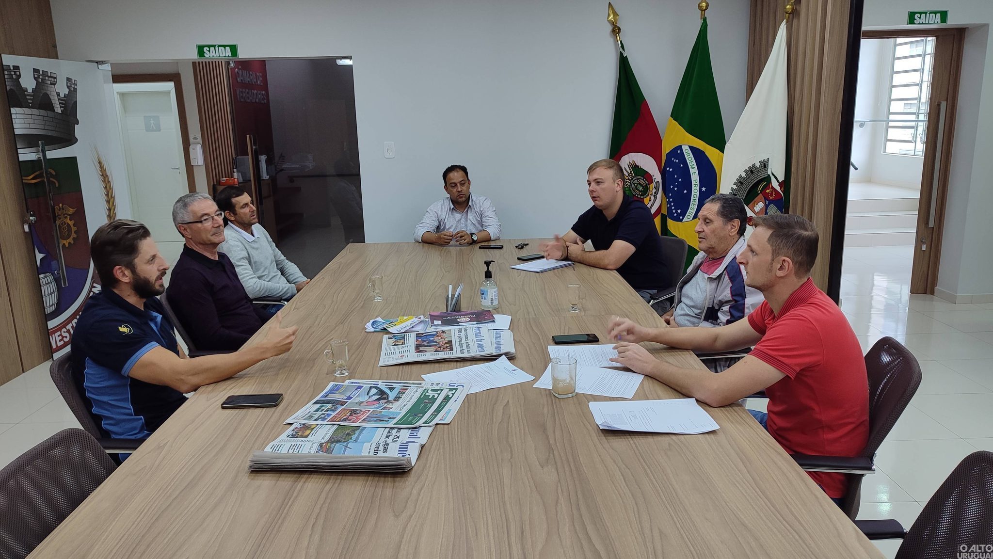 Cemitério municipal é tema de reunião na Câmara de Vereadores de FW