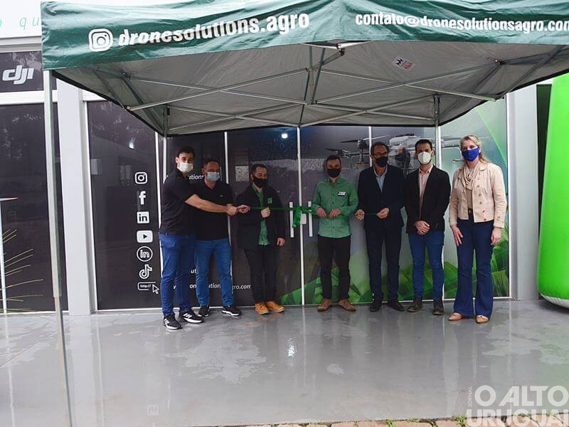 Empresa de drones de pulverização agrícola inaugura sede em FW