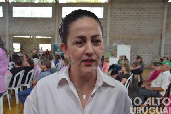 Centenas de mulheres participam de encontro em Jaboticaba