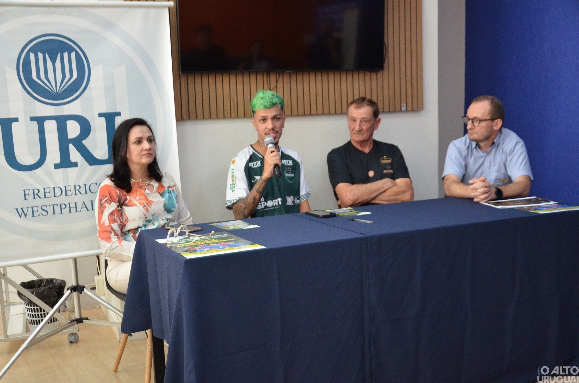 Coletiva de imprensa detalha jogo festivo de Falcão e Tropa do Raio em FW