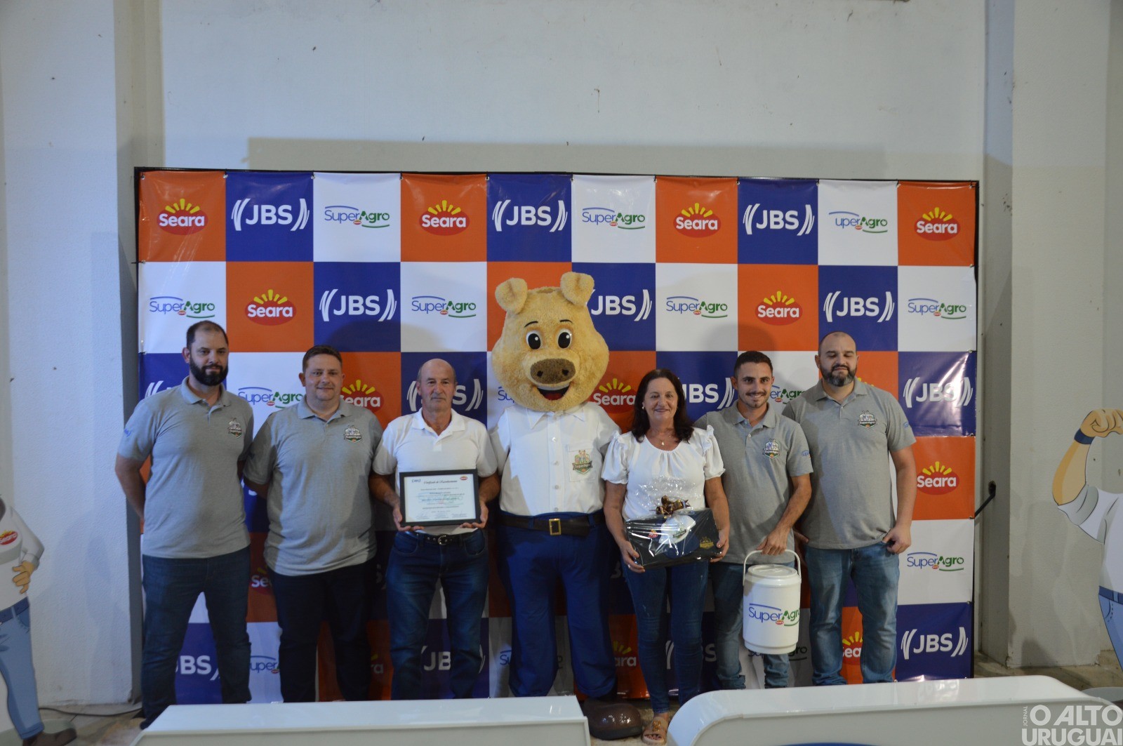 SuperAgro premia melhores produtores integrados