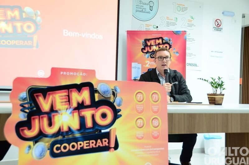 Cresol Raiz lança a campanha Vem Junto Cooperar