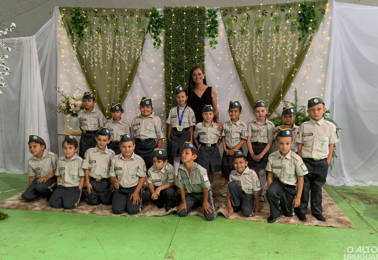 Escola Cívico-Militar realiza cerimônia de entrega de casquetes em Vicente Dutra