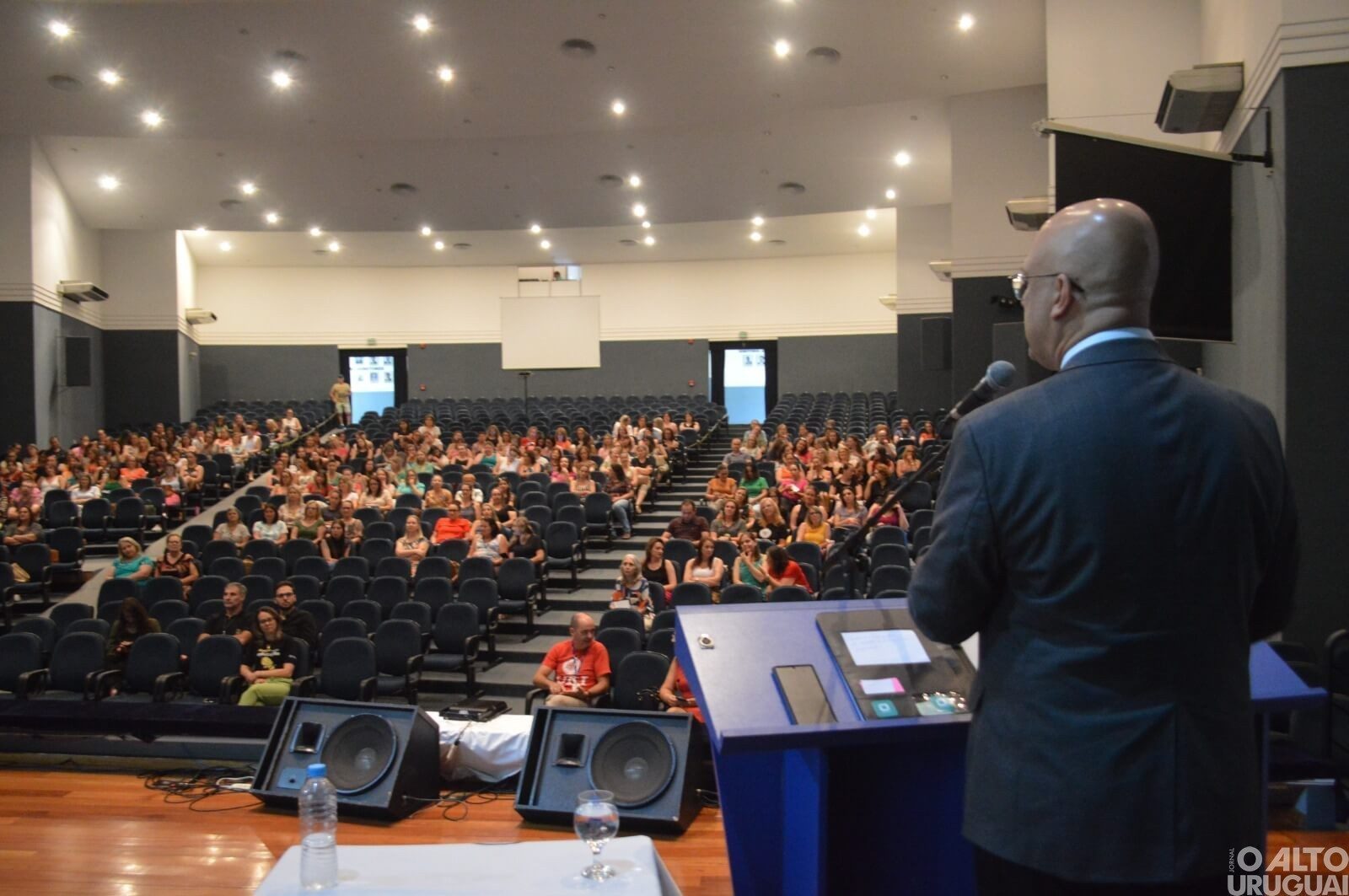 Evento da URI/FW reúne dezenas de profissionais da educação