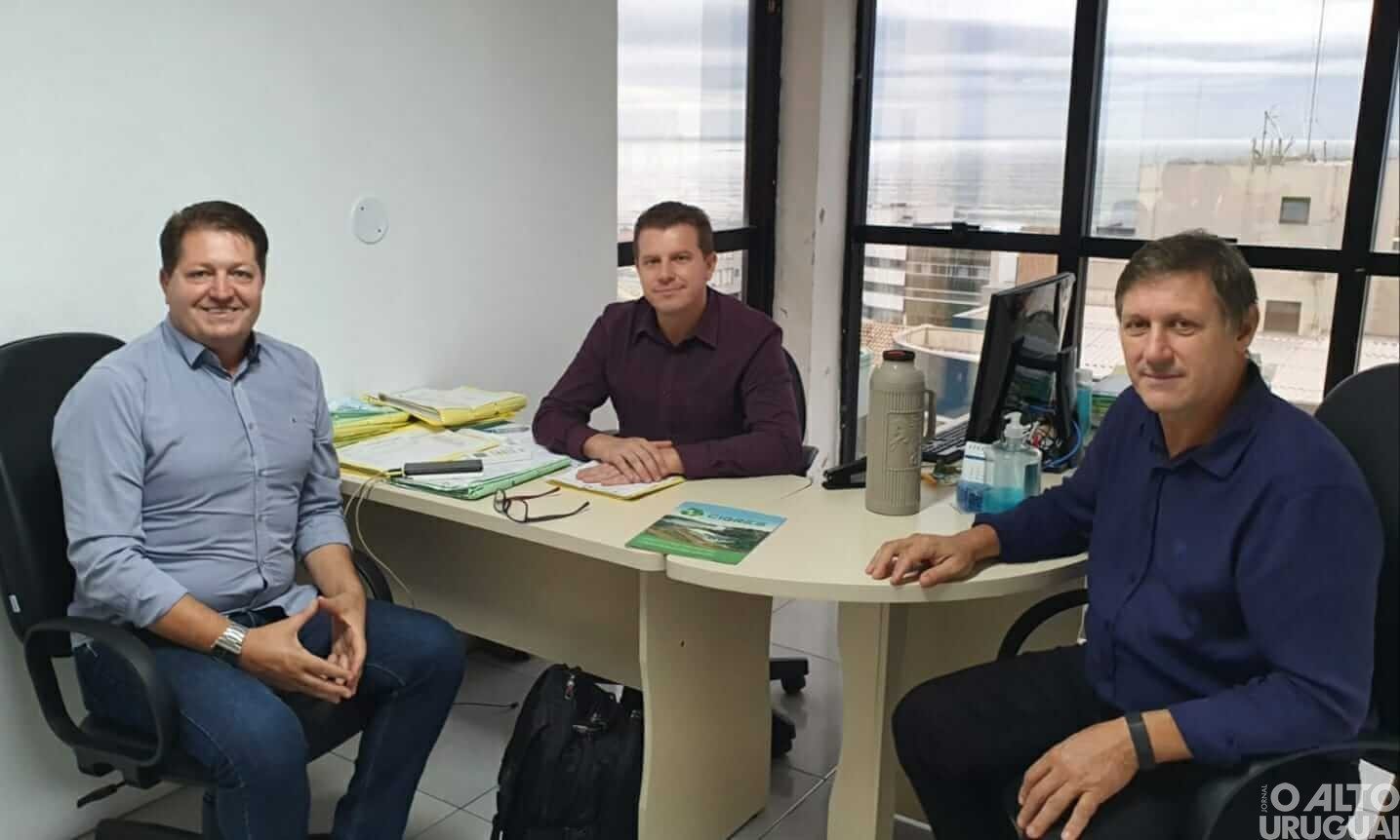 Representantes do Cigres viajam a torres para analisar projeto sustentável