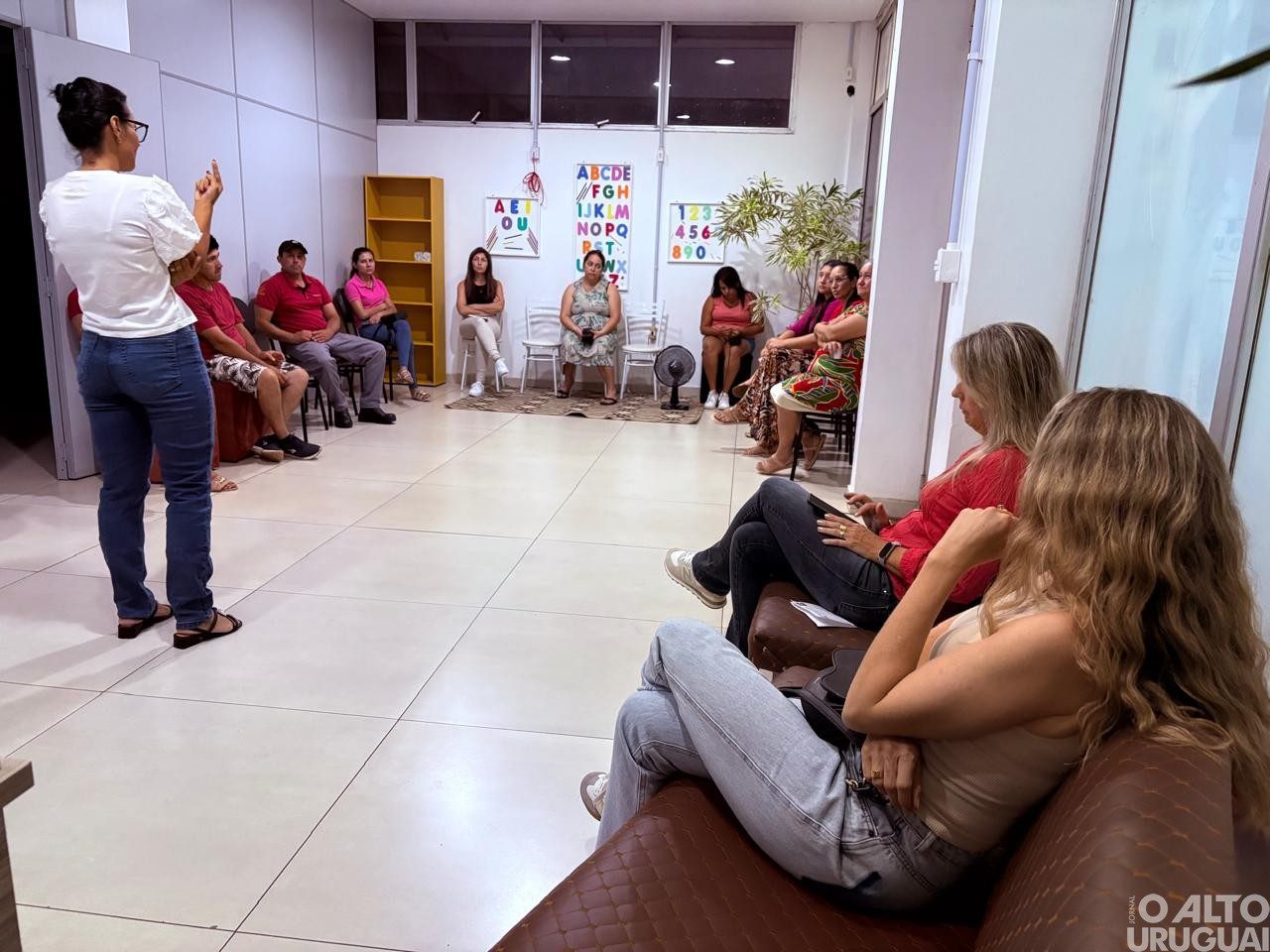 Equipe Multidisciplinar de FW promove encontros com pais da rede municipal