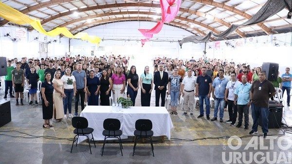 Juiz realiza palestra sobre formação de jovens em Novo Tiradentes