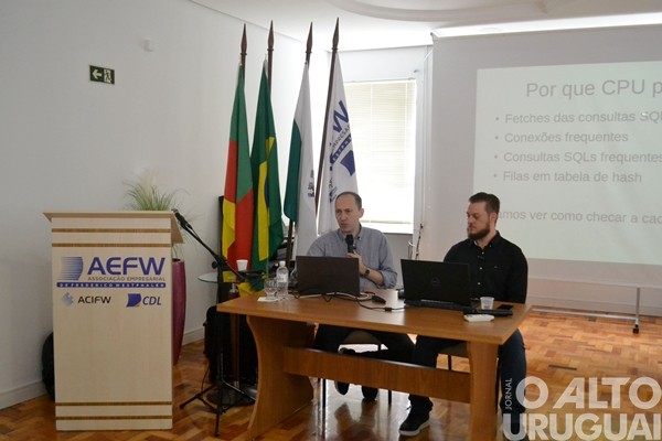 Núcleo de TI da AEFW realiza Firebird Camp no município